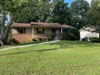 Building Photo - Gorgeous 3 bedroom 2.5 bath home in Farrag...