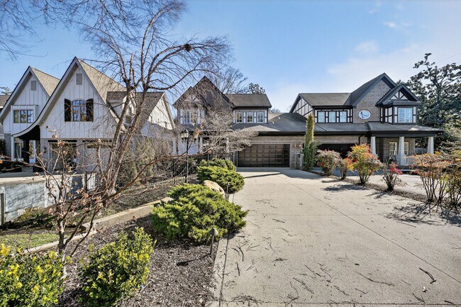 Building Photo - 2917 Wellesley Trace