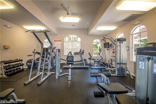 Building Photo - 3223 Antica St