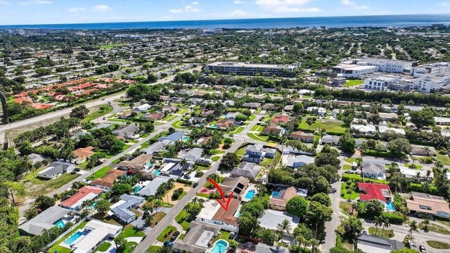 Building Photo - 714 SW 25th Ave