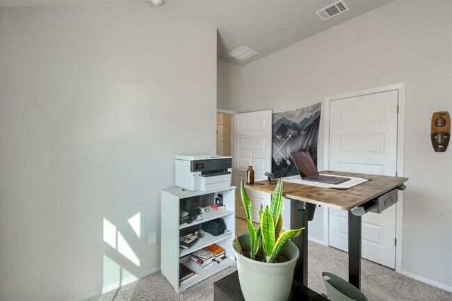 Building Photo - 5616 Corso Ct
