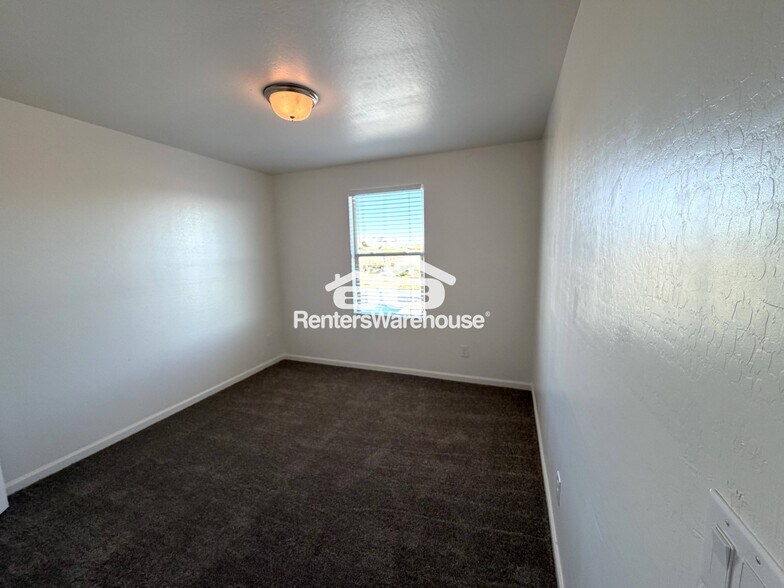 Building Photo - 3852 Princeton Ln