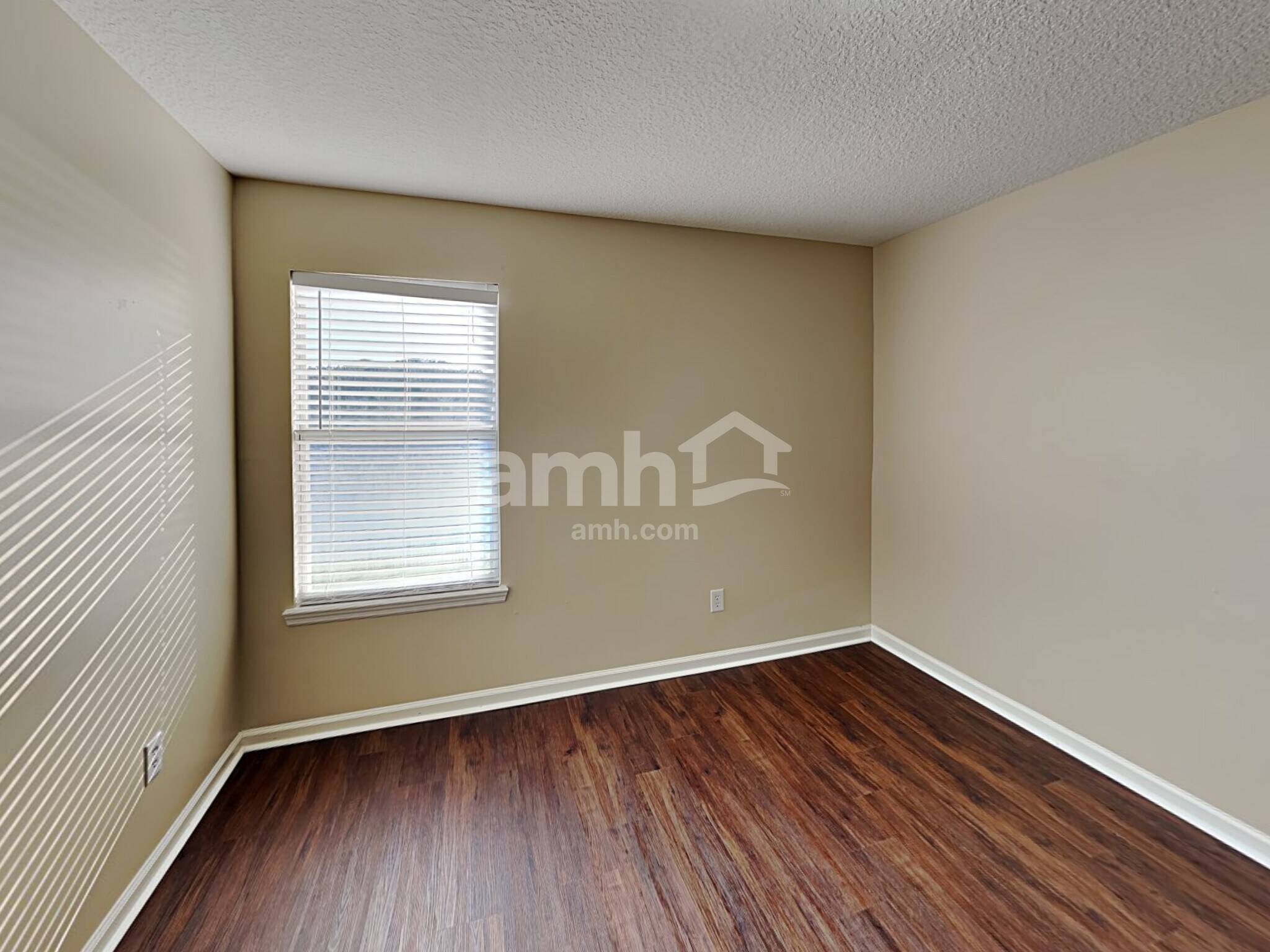 Building Photo - 651 Porto Cristo Ave