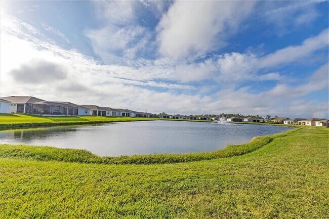 Building Photo - 5733 Silver Palm Blvd