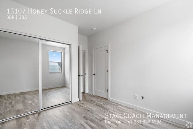 Building Photo - 13107 Honey Suckle Ridge Ln