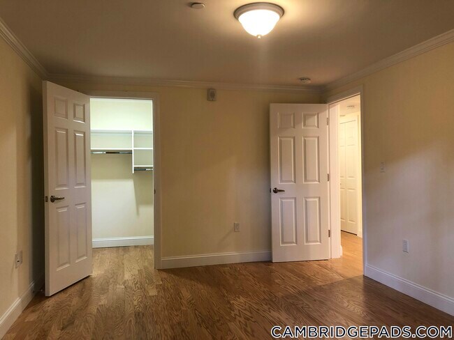 Building Photo - 22 Chauncy St