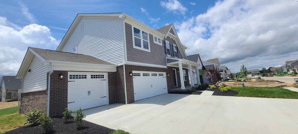 Building Photo - 8985 Hawk Hill Way