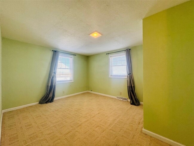 Building Photo - 2405-2405 Jenkins St