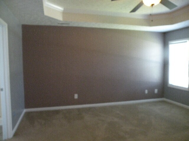 Building Photo - Beautiful custom home, don't want to miss this one!