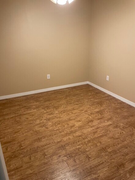 Building Photo - 5457 Limestone Lane