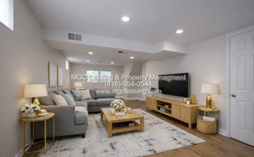 Building Photo - Freshly Renovated & Move-In Ready in Blue Springs