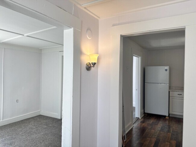 Building Photo - 97 Franklin St