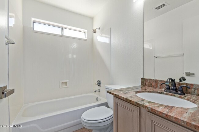 Building Photo - 4354 E Campo Bello Dr