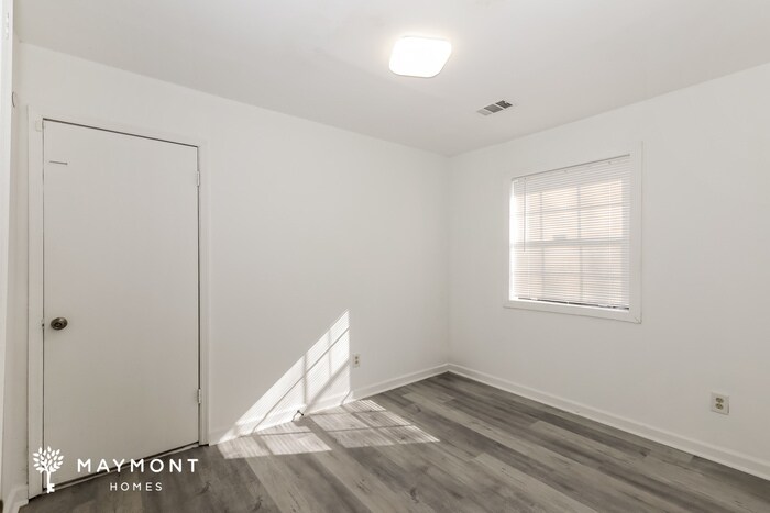 Building Photo - 8138 Englewood Trail