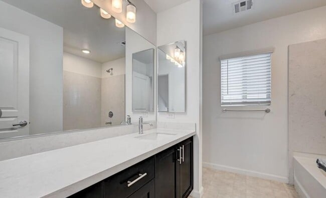 Building Photo - 8056 Haywood Estate Ave