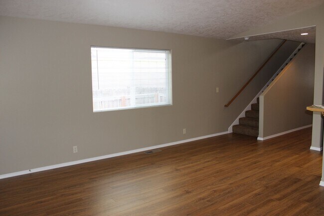 Building Photo - 16664 Shaw Pine Ct