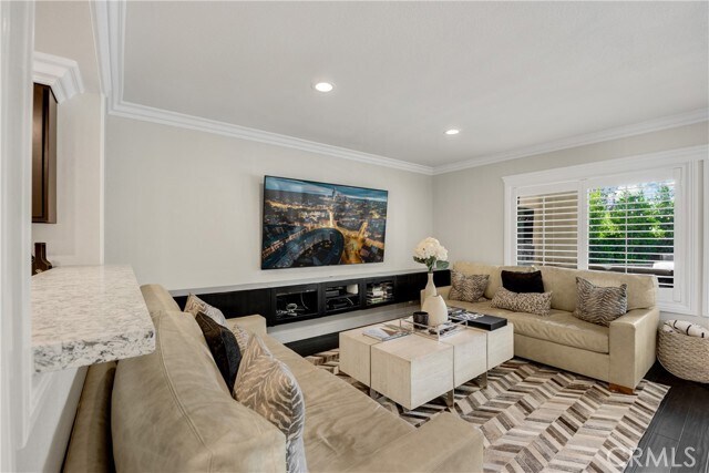 Building Photo - 1320 N Van Gogh Cir