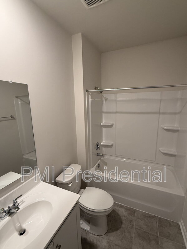 Building Photo - 11075 Chappell Crk Cir