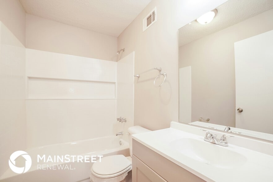 Building Photo - 1811 Tissington Dr