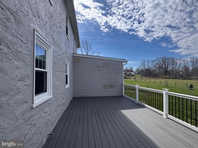 Building Photo - 110 Lyndell Rd