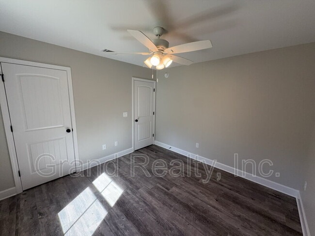 Building Photo - 4880 E Spencer Field Rd