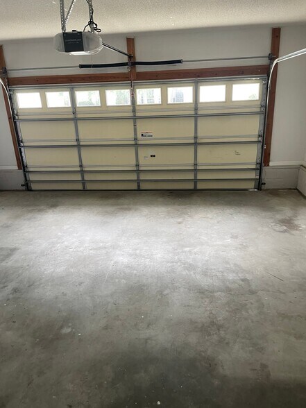 Building Photo - 1206 Wyngate Dr