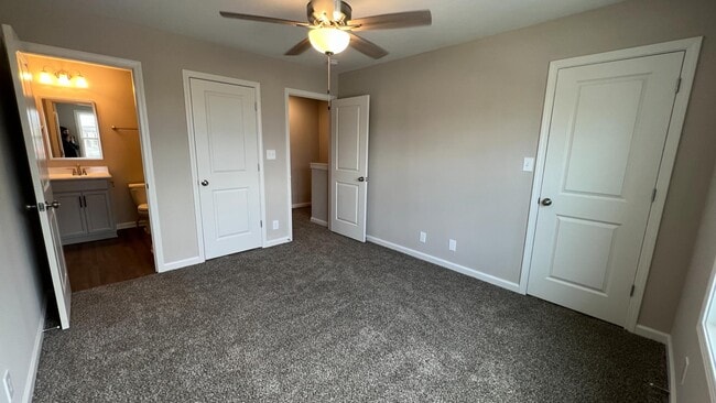 Building Photo - 724 Commerce St