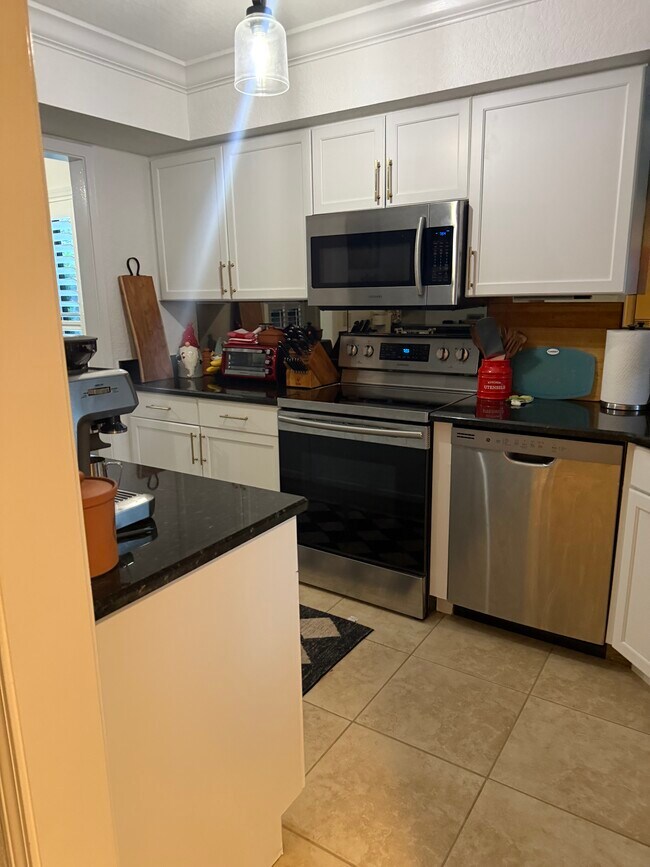 Building Photo - 785 Sea Oats Bay