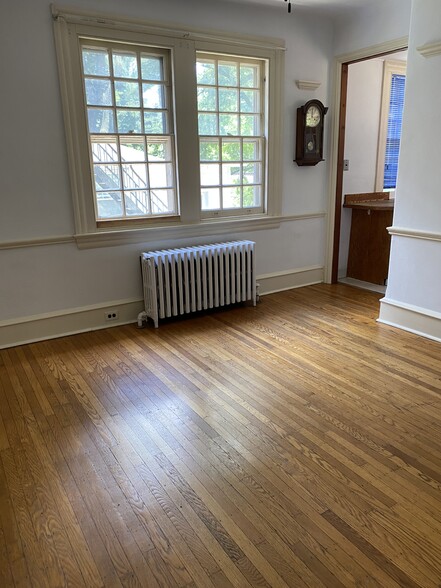Dining room - 7936 Montgomery Ave