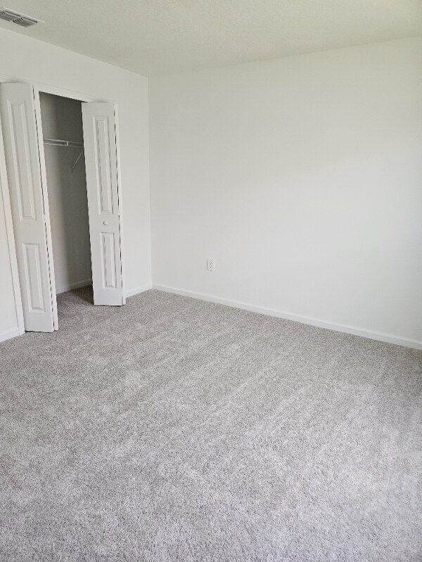 Building Photo - 2414 McKinley Dr
