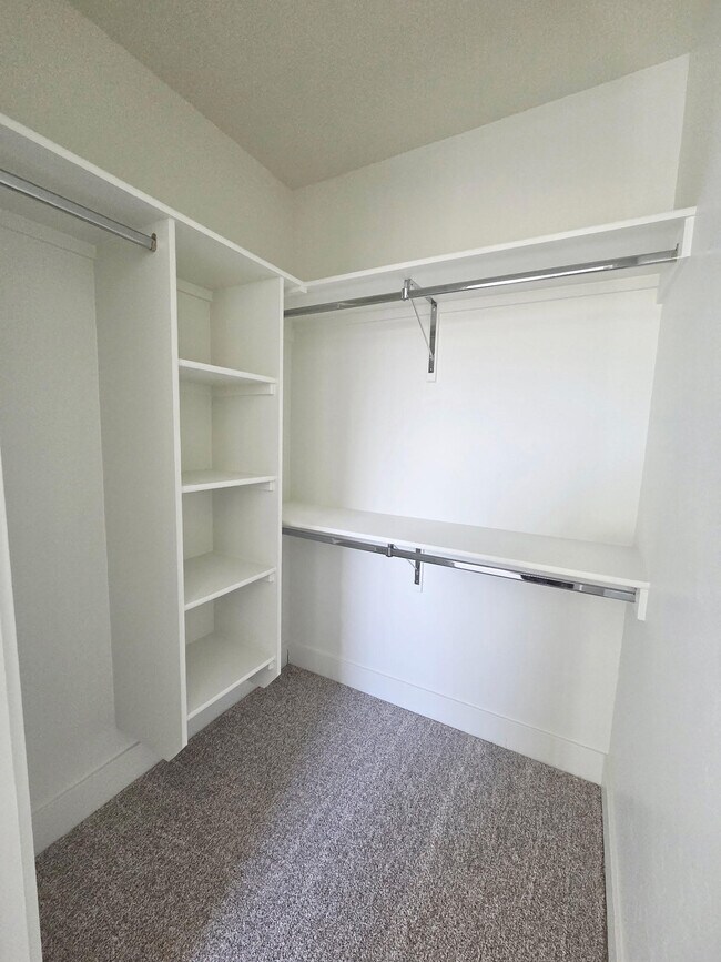 Building Photo - 4621 Highgarden Wy