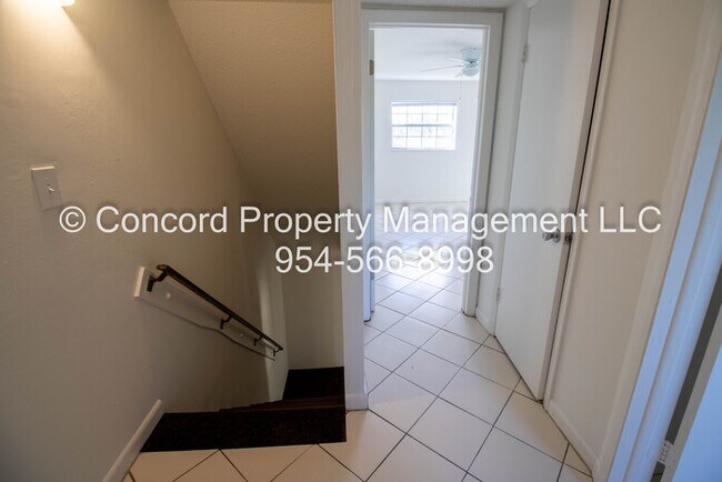Building Photo - ASK ABOUT OUR SPECIALS! 2/1.5 Townhouse St...