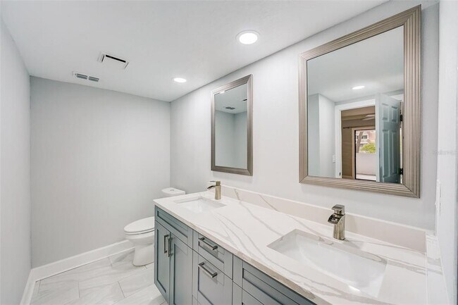 Building Photo - 4141 Bayshore Blvd