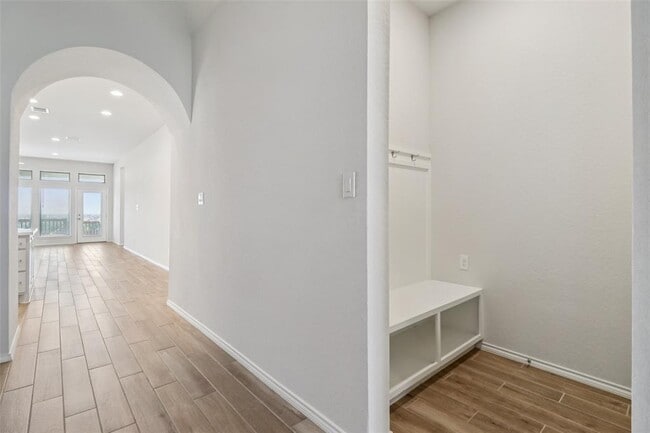 Building Photo - 14510 Camperdown