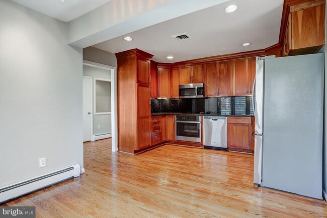 Building Photo - 7525 Salem Rd