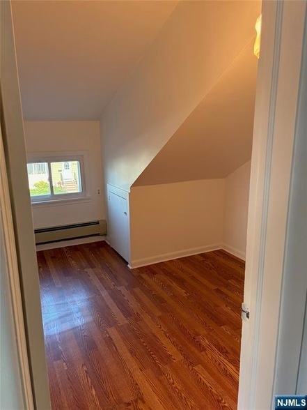 Building Photo - 23 Barrington Ave