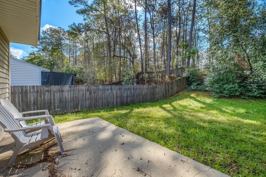 Building Photo - 2057 Victory Garden Ln