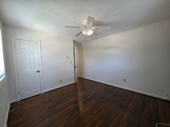 Building Photo - DVI122#-DJ