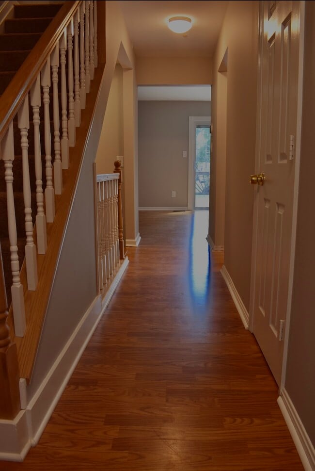 Entry - 5010 Kenilworth Ave