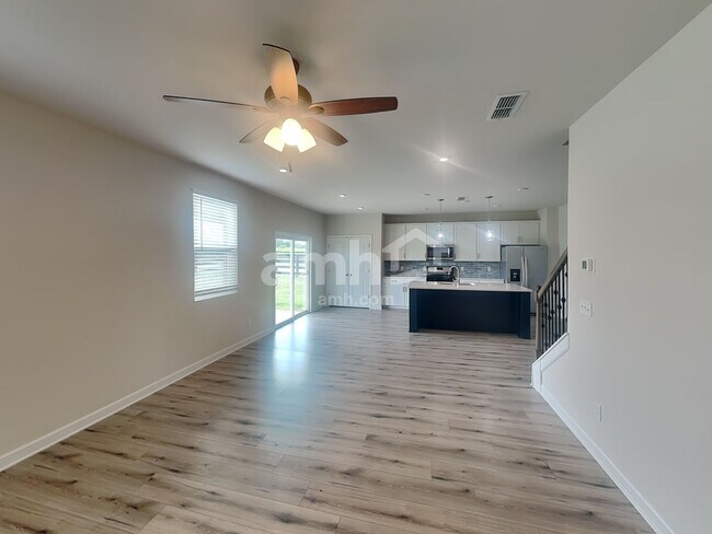 Building Photo - 4317 Fieldcrest Dr