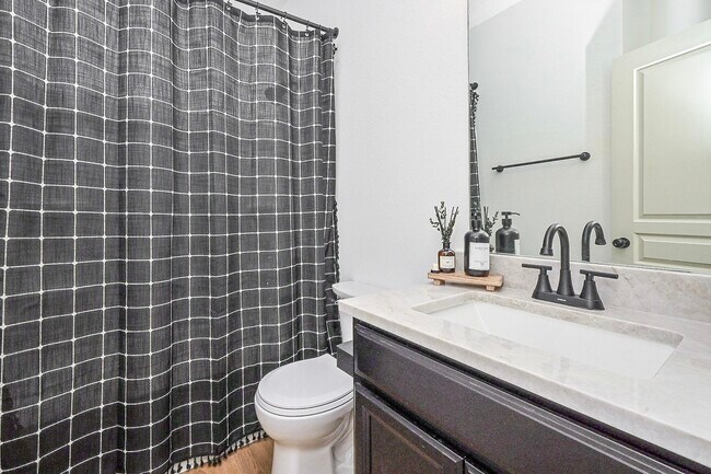 Building Photo - 5046 Royal Amber Ln