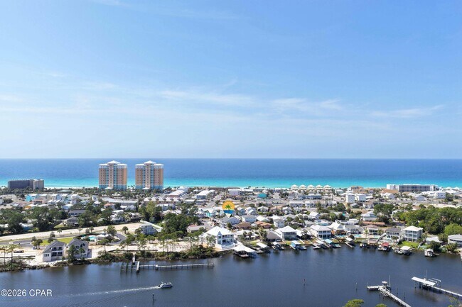 Building Photo - 3904 Ocean View Dr