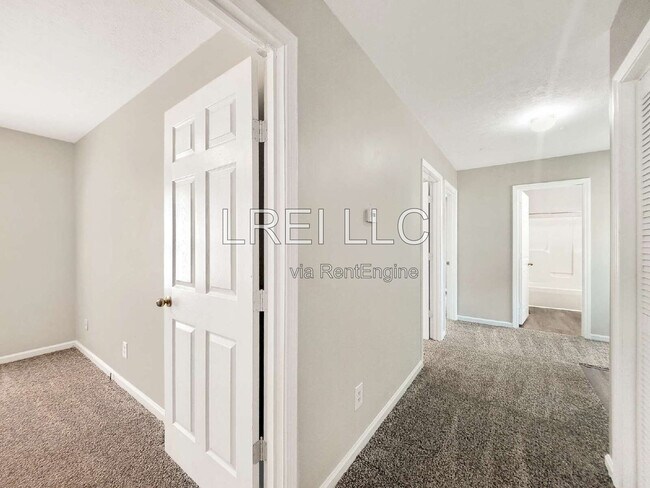 Building Photo - 1504 Haskin Ave