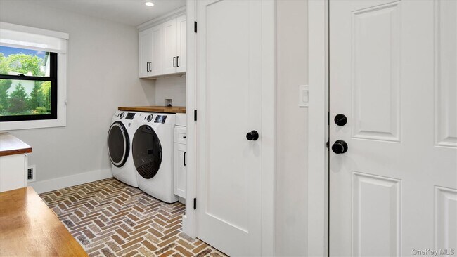 Building Photo - 99 Beach Rd