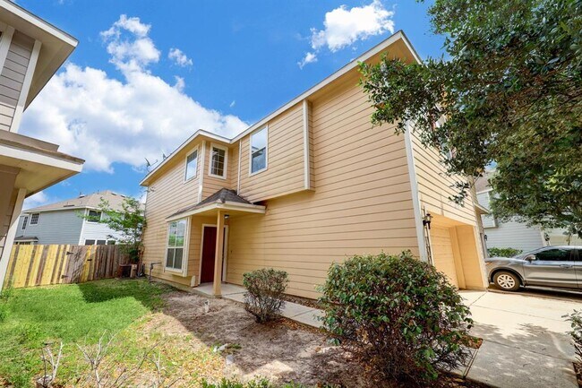 Building Photo - 14306 Mirkwood Ln