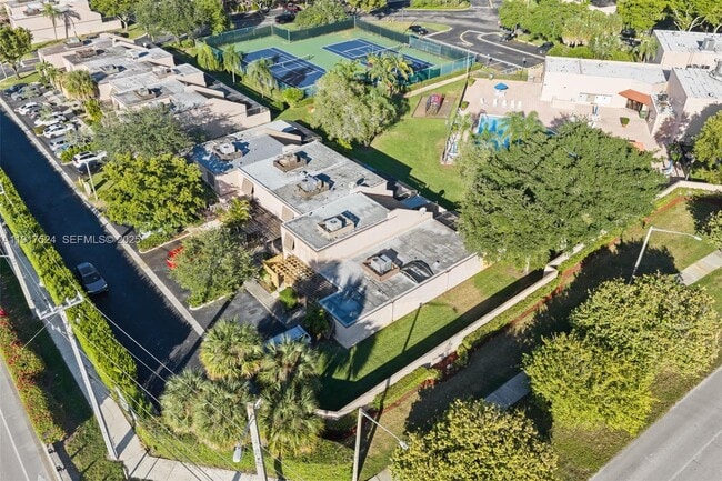 Building Photo - 1017 NW 124th Ave