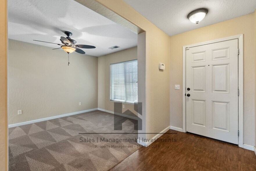 Building Photo - 2756 Sauvignon St