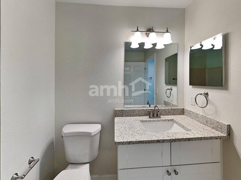 Building Photo - 4004 Malickson Dr