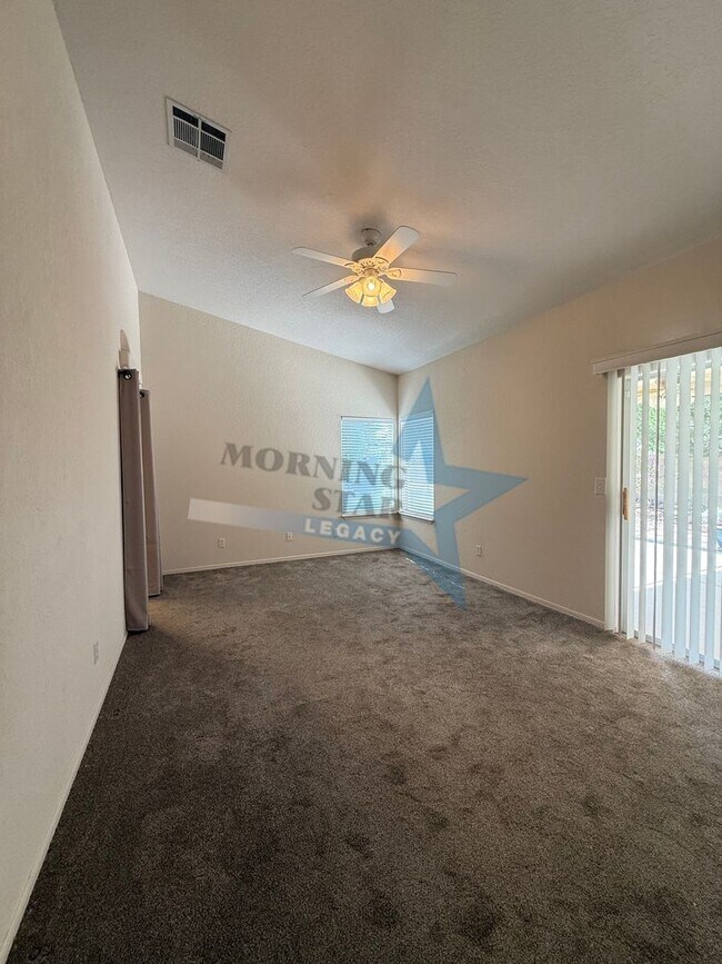 Building Photo - 276 Los Arboles Ct