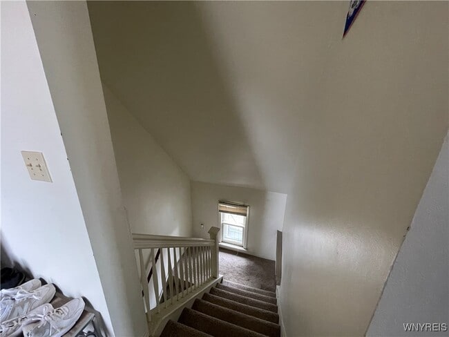 Building Photo - 182 Lancaster Ave